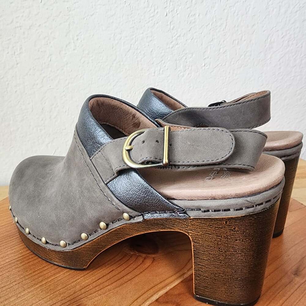 Dansko Shoes Womens Size 9.5 EU 40 Gray Leather Slingback Studded Platform Heel - Picture 4 of 13